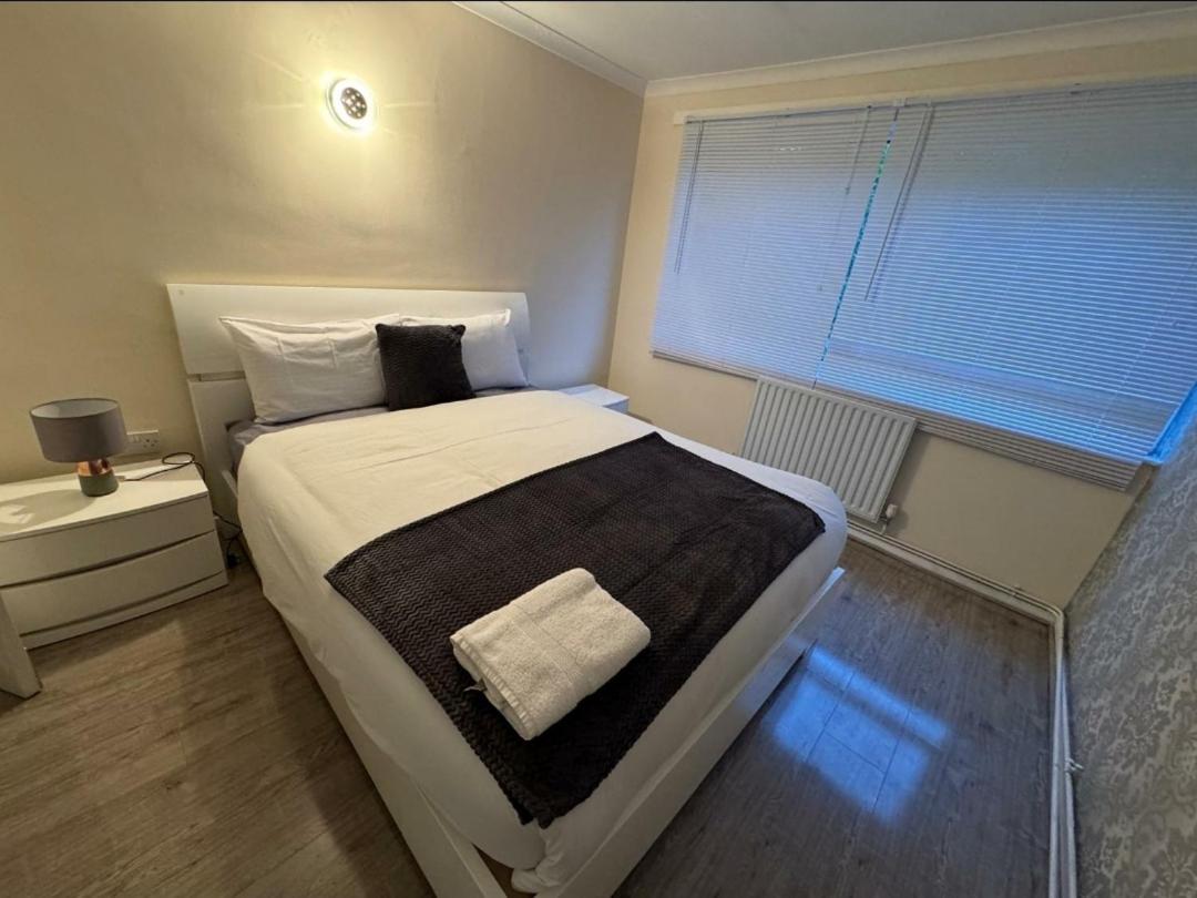 Lovely 2-Bed Apartment In Knowle Solihull Buitenkant foto