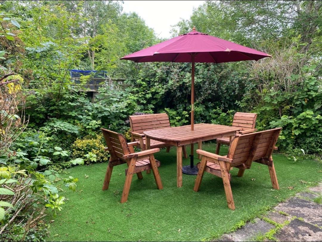Lovely 2-Bed Apartment In Knowle Solihull Buitenkant foto